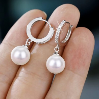 Antialerjik Gümüş Çelik 10 mm İnci Küpe – Zirkon Işıltısı ile Şıklığınızı Tamamlayın Antialerjik Gümüş Çelik 10 mm İnci Küpe – Zirkon Işıltısı ile Şıklığınızı Tamamlayın
