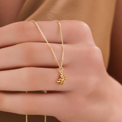 Minimal Yengeç Figürlü Zirkon Taşlı Altın Kaplama Kadın Kolye Minimal Yengeç Figürlü Zirkon Taşlı Altın Kaplama Kadın Kolye