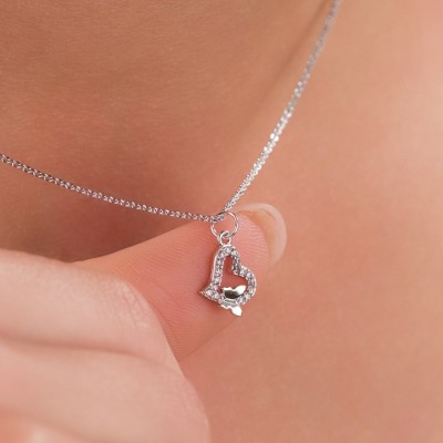 Kelebek Detaylı Kalp Kolye, Gümüş Kaplama & Zarif Tasarım