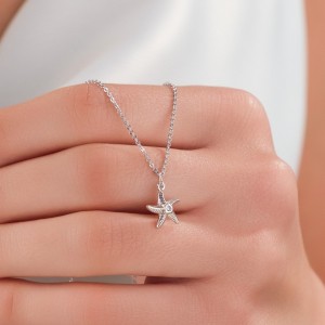 Denizyıldızı Figürlü Çelik Kolye, Gümüş Renk, Yazlık ve Zarif Tasarım