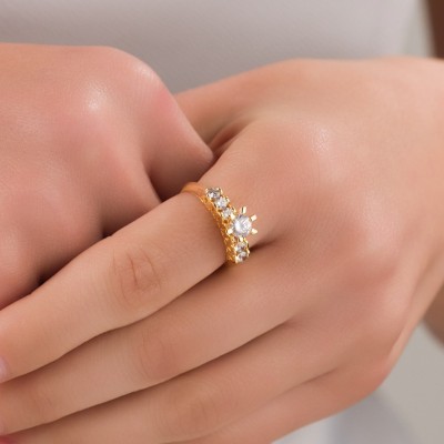 Zirkon Taşlı Altın Kaplama Kadın Tek Taş Çelik Yüzük | 18 Numara / 19 mm Zirkon Taşlı Altın Kaplama Kadın Tek Taş Çelik Yüzük | 18 Numara / 19 mm