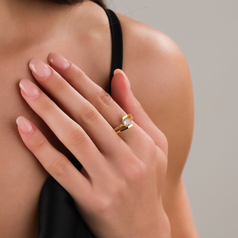 Zirkon Taşlı Gold Renk Kadın Tek Taş Alyans Yüzük | 18 Numara / 19 mm Zirkon Taşlı Gold Renk Kadın Tek Taş Alyans Yüzük | 18 Numara / 19 mm