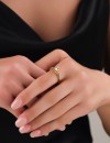 Kadın Gold Renk Tektaş Yüzük-18 Numara, 19 mm İç Çap, Taşlı Zarif Model Kadın Gold Renk Tektaş Yüzük-18 Numara, 19 mm İç Çap, Taşlı Zarif Model
