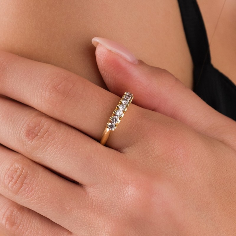 Sade ve Şık Zirkon Taşlı Çelik Yüzük | Gold Renk-19 mm İç Çap