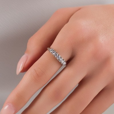 Sade ve Şık Zirkon Taşlı Çelik Yüzük | Gümüş Renk-19 mm İç Çap Sade ve Şık Zirkon Taşlı Çelik Yüzük | Gümüş Renk-19 mm İç Çap