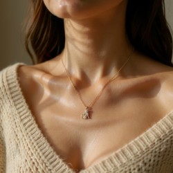 Minimalist Kadın Kolye, Zirkon Taşlı Kedi Figürü, Gold Kaplama, Kararmaz ve Antialerjik 