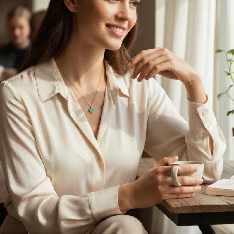 Turkuaz Taşlı Minimal Tasarım Antialerjik Kadın Kolye | Gold Kaplama Turkuaz Taşlı Minimal Tasarım Antialerjik Kadın Kolye | Gold Kaplama