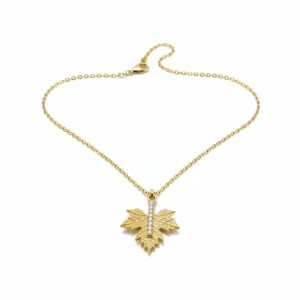 Kadın Gold Kararmaz Çelik Kolye - Zirkon Taşlı Çınar Yaprağı Model Zincir Kolye Kadın Gold Kararmaz Çelik Kolye - Zirkon Taşlı Çınar Yaprağı Model Zincir Kolye