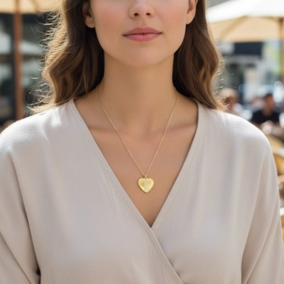 Sevgiliye Paris Temalı Zirkon Taşlı Kalp ve Eyfel Kulesi Gold Kolye