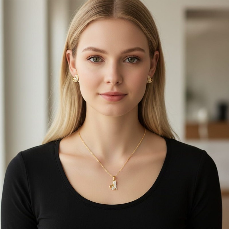 Kedi Figürlü Zirkon Taşlı Kolye Küpe Seti Gold Renk - Özel Hediye Kutulu Kedi Figürlü Zirkon Taşlı Kolye Küpe Seti Gold Renk - Özel Hediye Kutulu