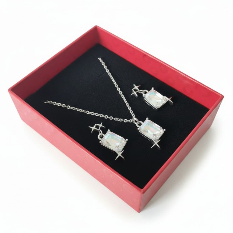 Baget Kesim Zirkon Taşlı Kolye Küpe Seti Gümüş Renk - Özel Hediye Kutulu Baget Kesim Zirkon Taşlı Kolye Küpe Seti Gümüş Renk - Özel Hediye Kutulu