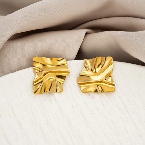 Vintage Görünümlü Geometrik Küpe - Büyük Boy Statement Gold Küpe Vintage Görünümlü Geometrik Küpe - Büyük Boy Statement Gold Küpe