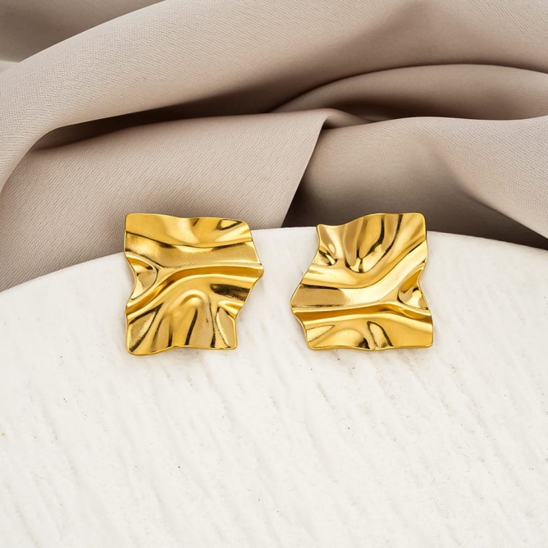 Vintage Görünümlü Geometrik Küpe - Büyük Boy Statement Gold Küpe Vintage Görünümlü Geometrik Küpe - Büyük Boy Statement Gold Küpe