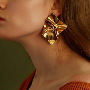 Vintage Görünümlü Geometrik Küpe - Büyük Boy Statement Gold Küpe