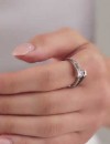 Zirkon Taşlı Gümüş Renk Kadın Tek Taş Alyans Yüzük | 18 Numara / 19 mm Zirkon Taşlı Gümüş Renk Kadın Tek Taş Alyans Yüzük | 18 Numara / 19 mm