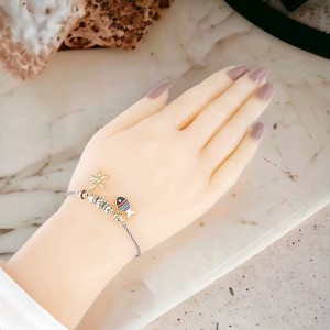 El Yapımı Charm Bileklik - Asansörlü Kordon ile Şık ve Dayanıklı Tasarım - Gri Renk  El Yapımı Charm Bileklik - Asansörlü Kordon ile Şık ve Dayanıklı Tasarım - Gri Renk