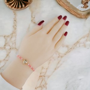 Baykuş Figürlü Pembe Kordonlu Makrome Bileklik - Şık ve Modern Bayan Aksesuar