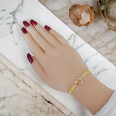 Kalp Motifli Sarı Kordonlu Makrome Bileklik - Moda Bayan Takısı Kalp Motifli Sarı Kordonlu Makrome Bileklik - Moda Bayan Takısı