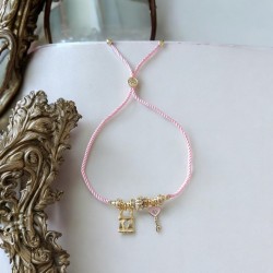 Anahtar ve Kilit Charmlı Pembe İpli Ayarlanabilir Antialerjik Bileklik – Aşk ve Güvenin Sembolü