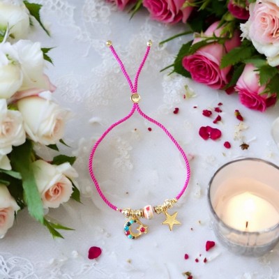 Fuşya Renk Ayarlanabilir Kordon Ay Yıldız Charmlı Bileklik – Kararmaz & Şık Tasarım