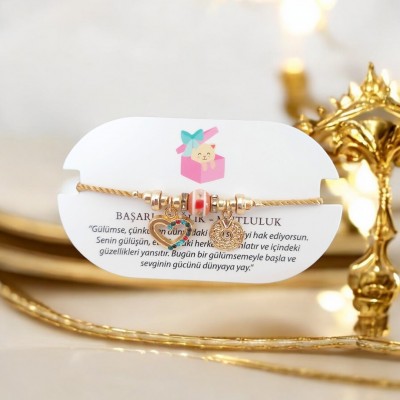 Kalp Charmlı Bileklik  - Hardal Renkli Ayarlanabilir Kordon | Kararmaz & Şık Tasarım