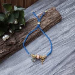  Anahtar ve Kalp Charmlı Mavi Renk Ayarlanabilir Kordon Bileklik – Kararmaz & Şık Tasarım