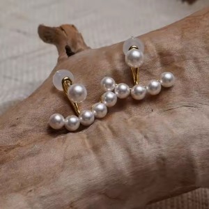 Modern Minimalist İnci Küpe | Antialerjik Gold Renk Çelik Küpe