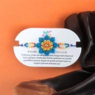 El Yapımı Renkli Çiçek Boncuk Bileklik – Şık & Anlamlı Tasarım | Lacivert Renk 