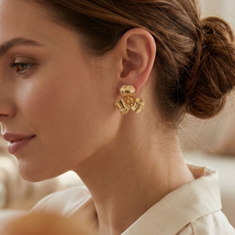 Çiçek Model Gold Çelik Küpe - Kararmaz Tasarım Küpe