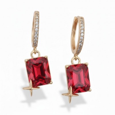 Kırmızı Baget Taşlı Yıldız Detaylı Gold Çelik Küpe