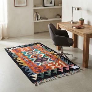 Çalışma Alanlarına İlham Katan Dokunuş: Kök Boya %100 Yün El Dokuma Kilim (92 x 63 cm)
