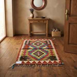 Açık Hava Keyfinize Doğal Esinti: Kök Boya %100 Yün El Dokuma Kilim (87 x 60 cm)