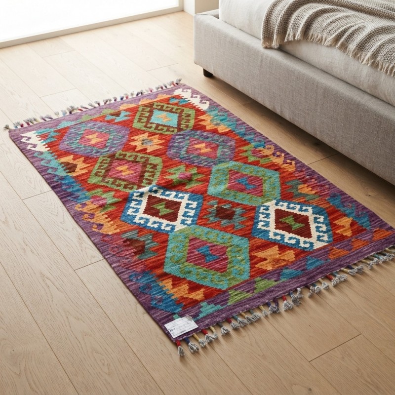 Bohemian Ruhun Şık Yansıması: Kök Boya %100 Yün El Dokuma Otantik Kilim (124 x 81 cm)