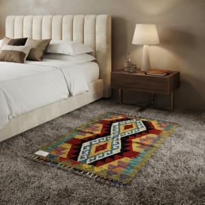 Huzurlu Okuma Anlarının Eşlikçisi: Kök Boya %100 Yün El Dokuma Otantik Kilim (93 x 60 cm)