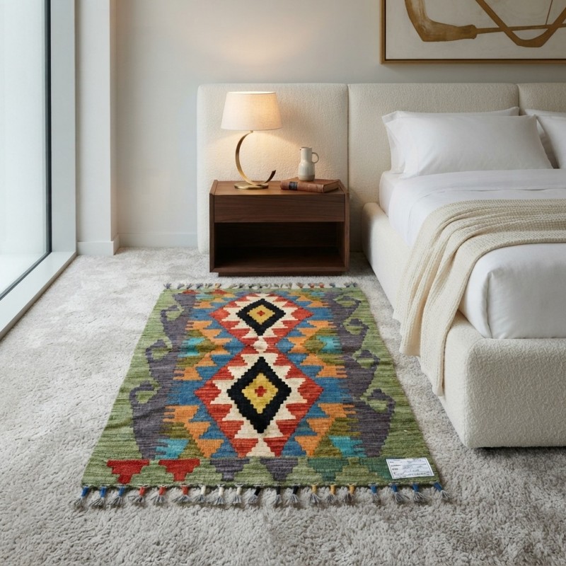 Doğal Yaşam Alanlarına Otantik Dokunuş: Kök Boya %100 Yün El Dokuma Kilim (92 x 62 cm)