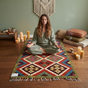 Kök Boya El Dokuma Kilim %100 Yün  Dünyada Tek / Geometrik Baklava Desenli (135 x 77 cm)