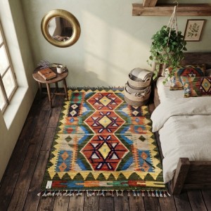Huzur ve Doğallığın Simgesi: Kök Boya %100 Yün El Dokuma Otantik Kilim (126 x 83 cm)