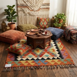 Ruhunu İlmekten Alan Sanat Eseri: Kök Boya %100 Yün El Dokuma Kilim (122 x 88 cm)