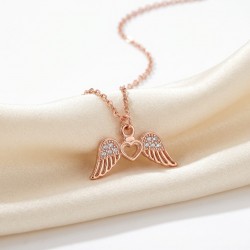 Zirkon Taşlı Kalpli Melek Kanadı Tasarım Kolye, Rose Gold Kaplama