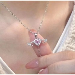 Melek Kanadı Kalp Detaylı Çelik Kolye | Pembe Zirkon Taşlı Kararmaz Gümüş Kaplama | Toptan Çelik Kolye Melek Kanadı Kalp Detaylı Çelik Kolye | Pembe Zirkon Taşlı Kararmaz Gümüş Kaplama | Toptan Çelik Kolye