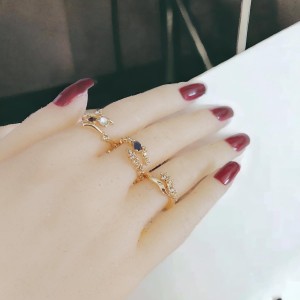 3'lü Modern Vintage Yüzük Seti Altın Renk 3'lü Modern Vintage Yüzük Seti Altın Renk