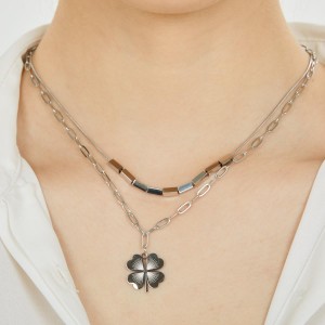 Gümüş Kaplama Çoklu Kombin Çelik Yonca Kolye