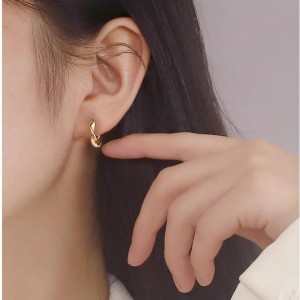 Çelik Gold Renk 1.5 Cm Burgulu Halka Küpe | Kararmaz Anti Alerjik Çelik Gold Renk 1.5 Cm Burgulu Halka Küpe | Kararmaz Anti Alerjik