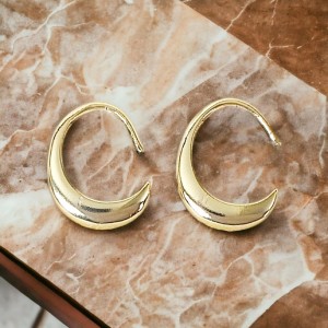 Çelik Pirinç Halka C Küpe Gold -Günlük ve Spor Tarz-2.5 cm Boyut Çelik Pirinç Halka C Küpe Gold -Günlük ve Spor Tarz-2.5 cm Boyut