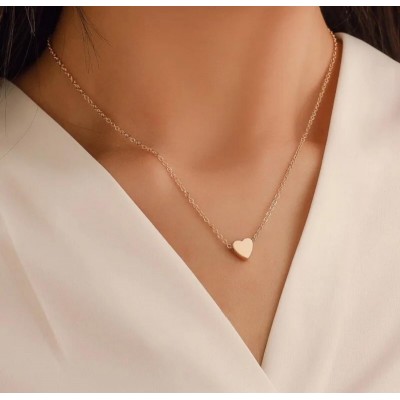Zarif ve Şık Minimal Altın Kaplama Çelik Kalp Kolye