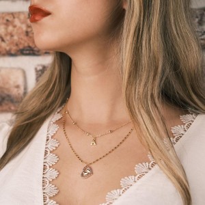 Göz Alıcı Mor Zirkon Taşlı Kalp İçinde İlk Adım Kolyesi - Sevgi Dolu Bir Hediye Göz Alıcı Mor Zirkon Taşlı Kalp İçinde İlk Adım Kolyesi - Sevgi Dolu Bir Hediye