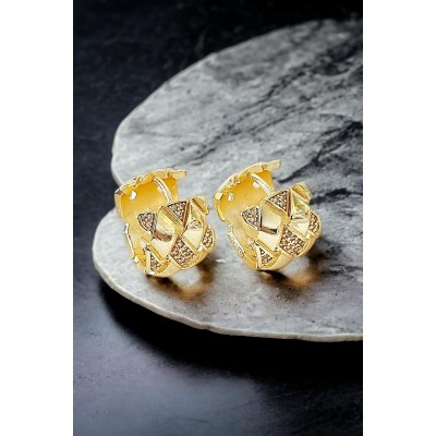 Zarif Tasarımıyla Klasik ve Modern Uyumu Bir Araya Getiren Zirkon Taşlı Bayan Çelik Küpe