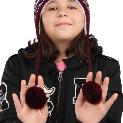 Sevimli Ponponlu Kulaklı Bere - Çocuklarınızın Kışın Vazgeçilmezi