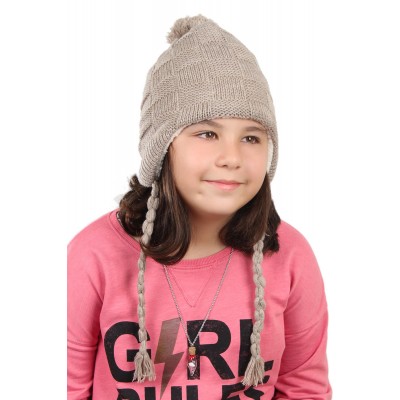 Sevimli Ponponlu Kulaklı Bere - Çocuklarınızın Kışın Vazgeçilmezi