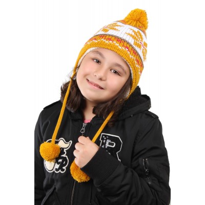 Sevimli Ponponlu Kulaklı Bere - Çocuklarınızın Kışın Vazgeçilmezi